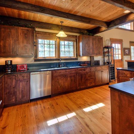Antler Ridge Lodge 빅스카이 외부 사진
