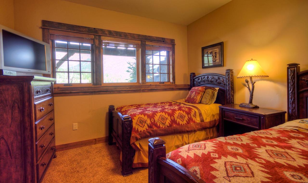 Antler Ridge Lodge 빅스카이 외부 사진