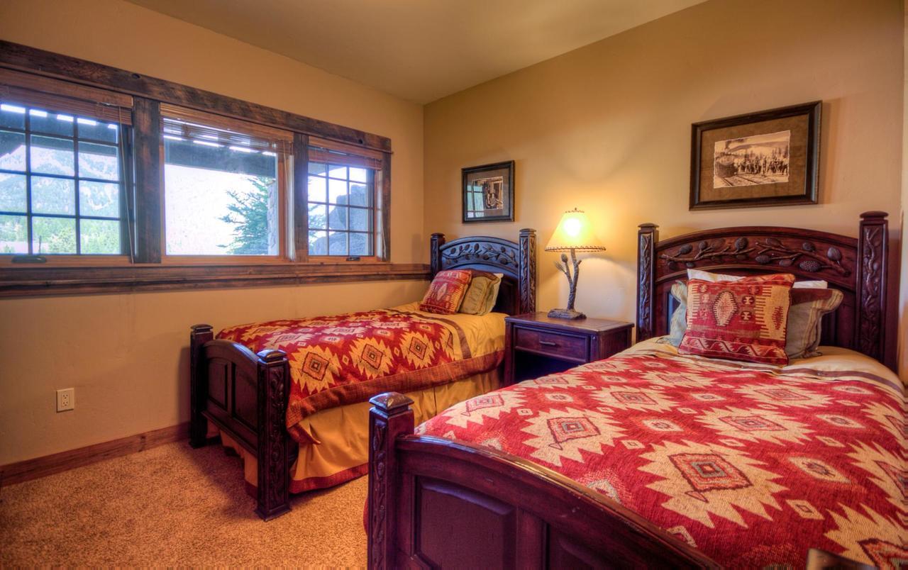 Antler Ridge Lodge 빅스카이 외부 사진
