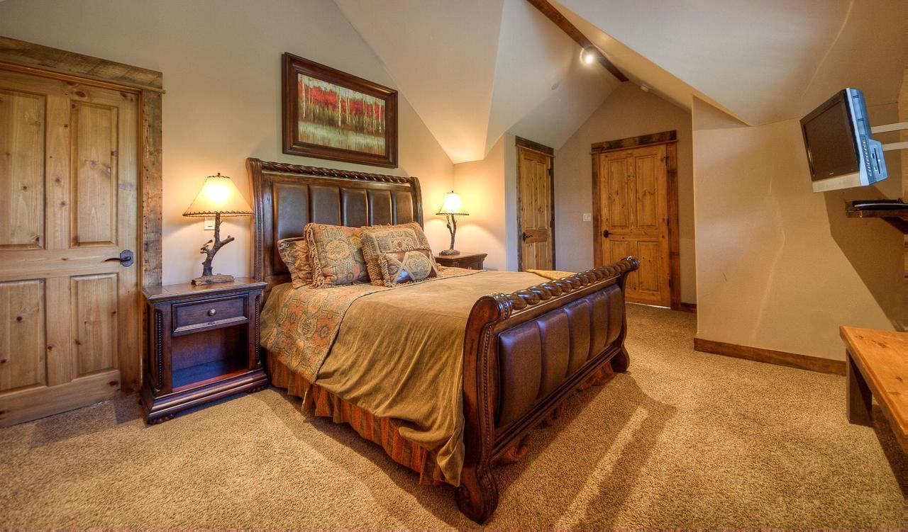 Antler Ridge Lodge 빅스카이 외부 사진